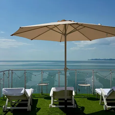 Hotel у моря Chester Odesa